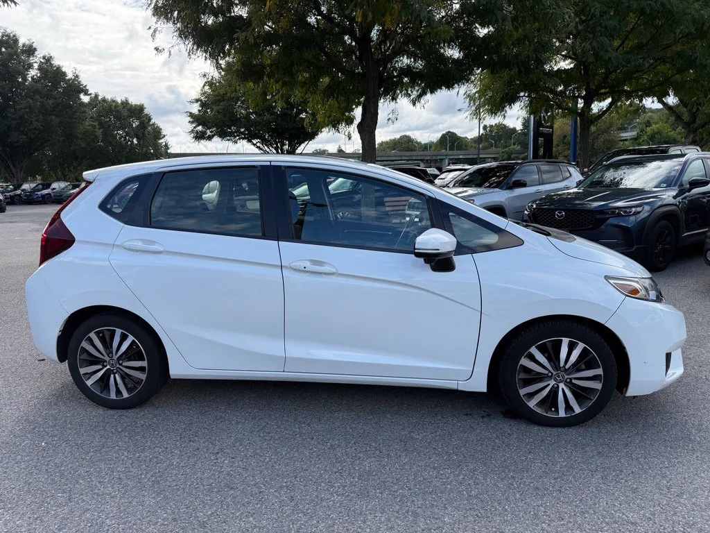 Used 2017 White Orchid Pearl Honda EX-L image 11