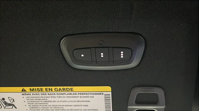 Used 2025 Gray Metallic Jeep Limited image 32