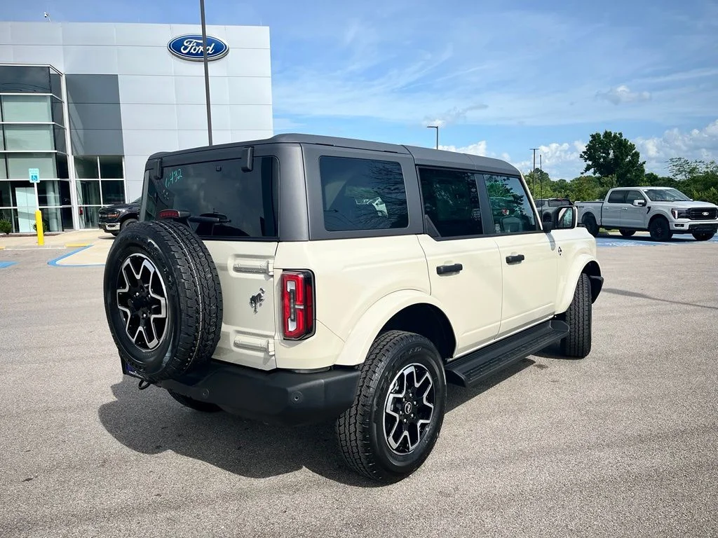 New 2026 Beige Ford Outer Banks image 5