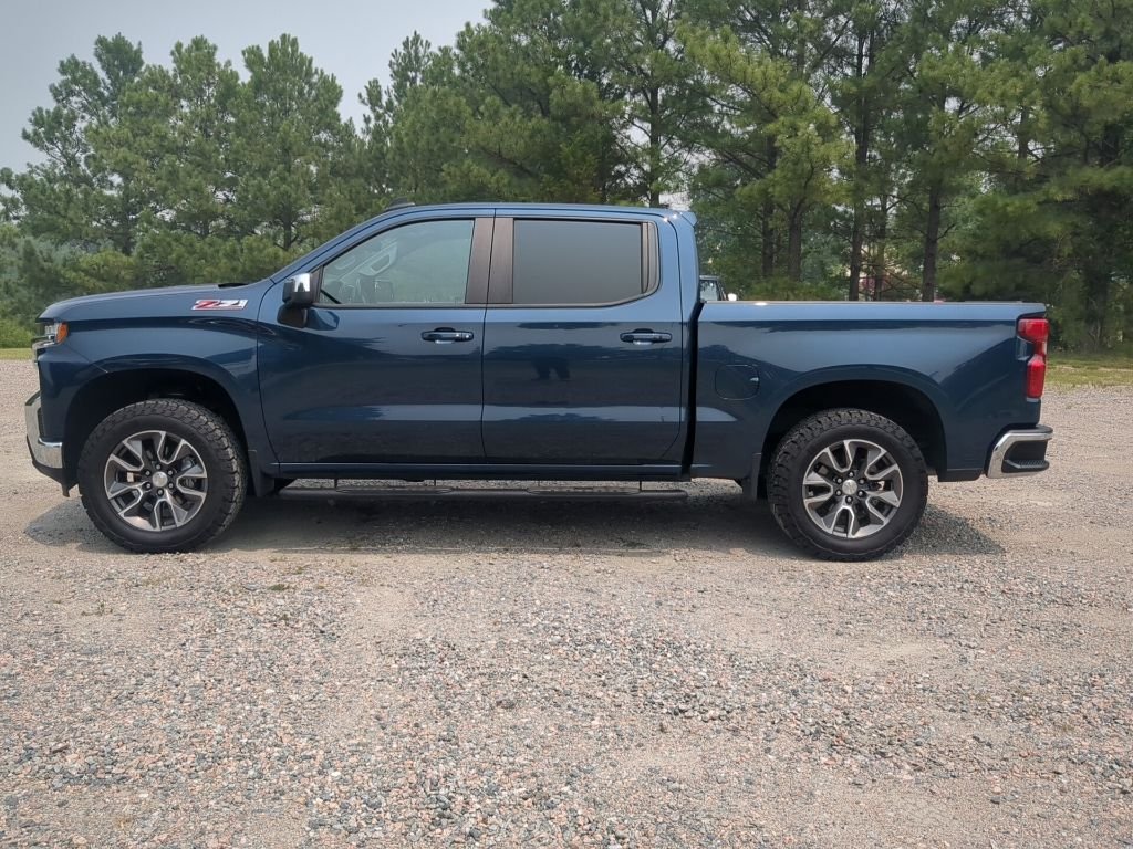 Used 2022 Blue Chevrolet LT image 8