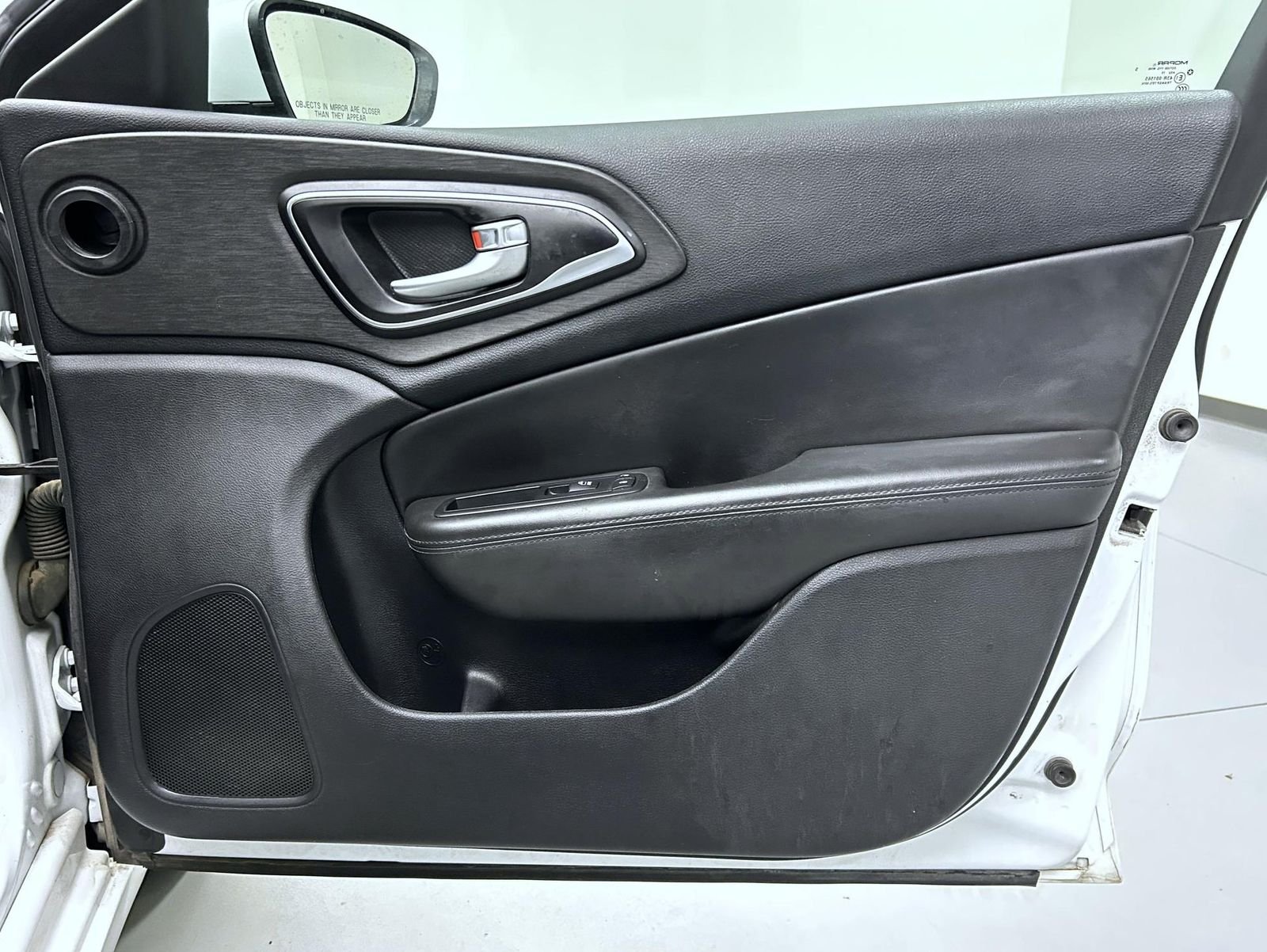 Used 2016 White Chrysler Limited image 16