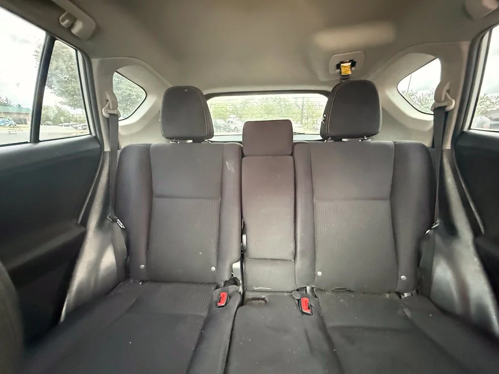 Used 2013 Silver Toyota XLE image 11
