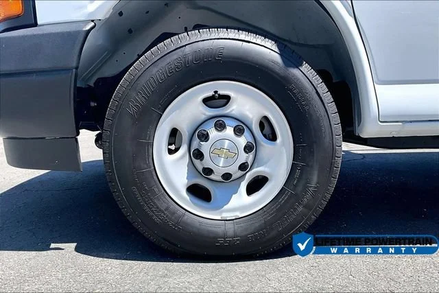 2025 Chevrolet Express Cargo Work Van - Photo 13