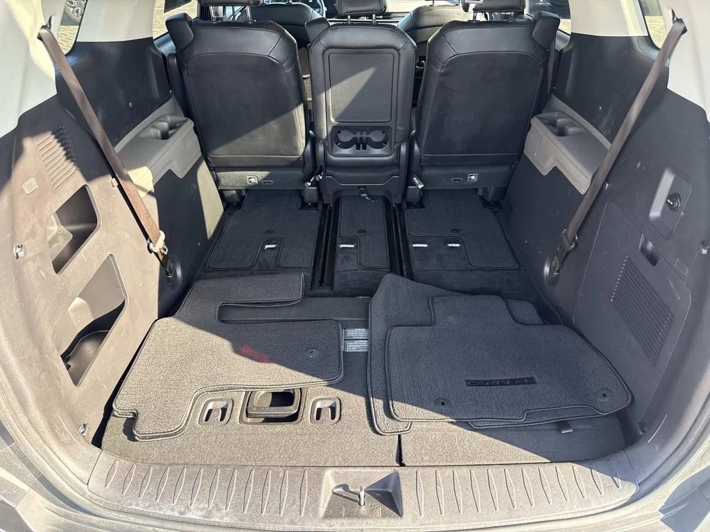 Used 2025 Gray Kia LXS image 24