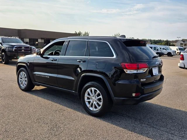 Used 2022 Black Jeep Laredo E image 10