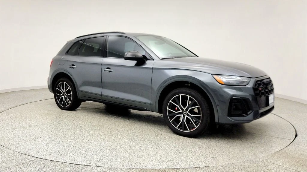 Used 2022 Daytona Gray Pearl Effect Audi Prestige 3.0 TFSI quattro w/ Sport Exhaust Tips, Black Optic Pkg image 3