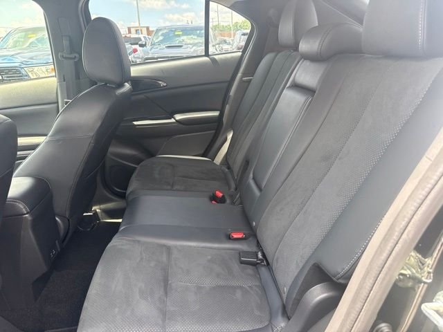 Used 2025  Mitsubishi SE image 27