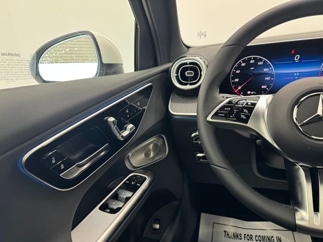 New 2026 Polar White Mercedes-Benz GLC 300 image 24