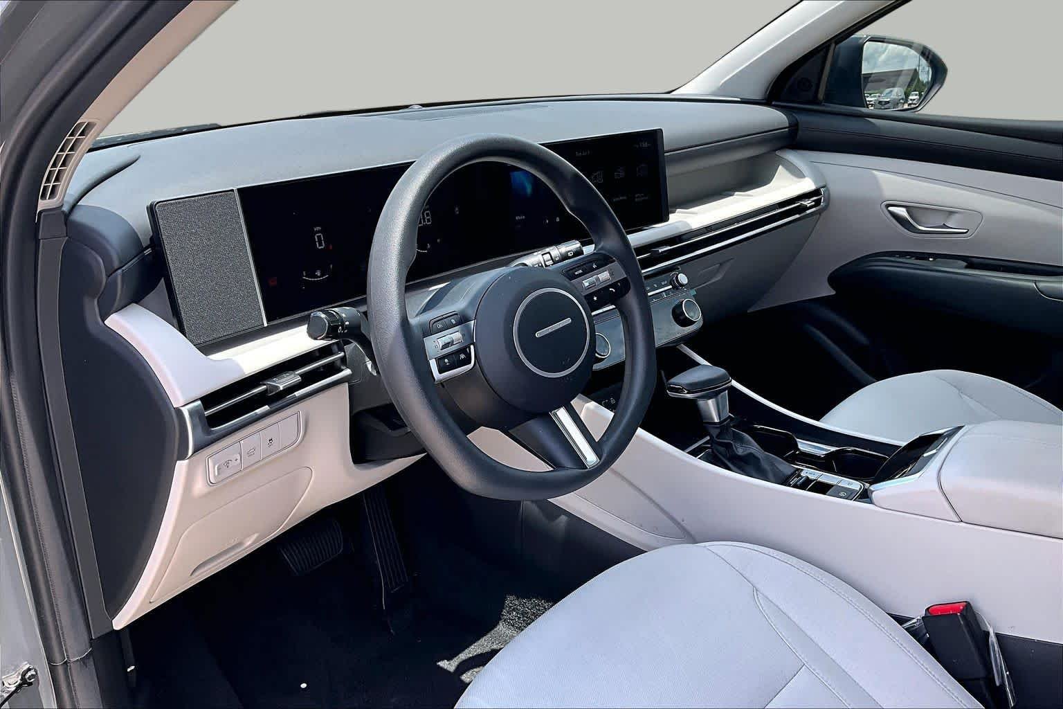 2026 Hyundai Tucson SEL - Photo 14