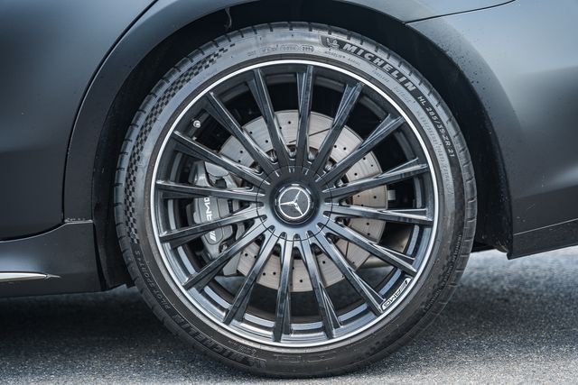 Certified Used 2025 Obsidian Black Metallic Mercedes-Benz S 63 E AMG® image 19