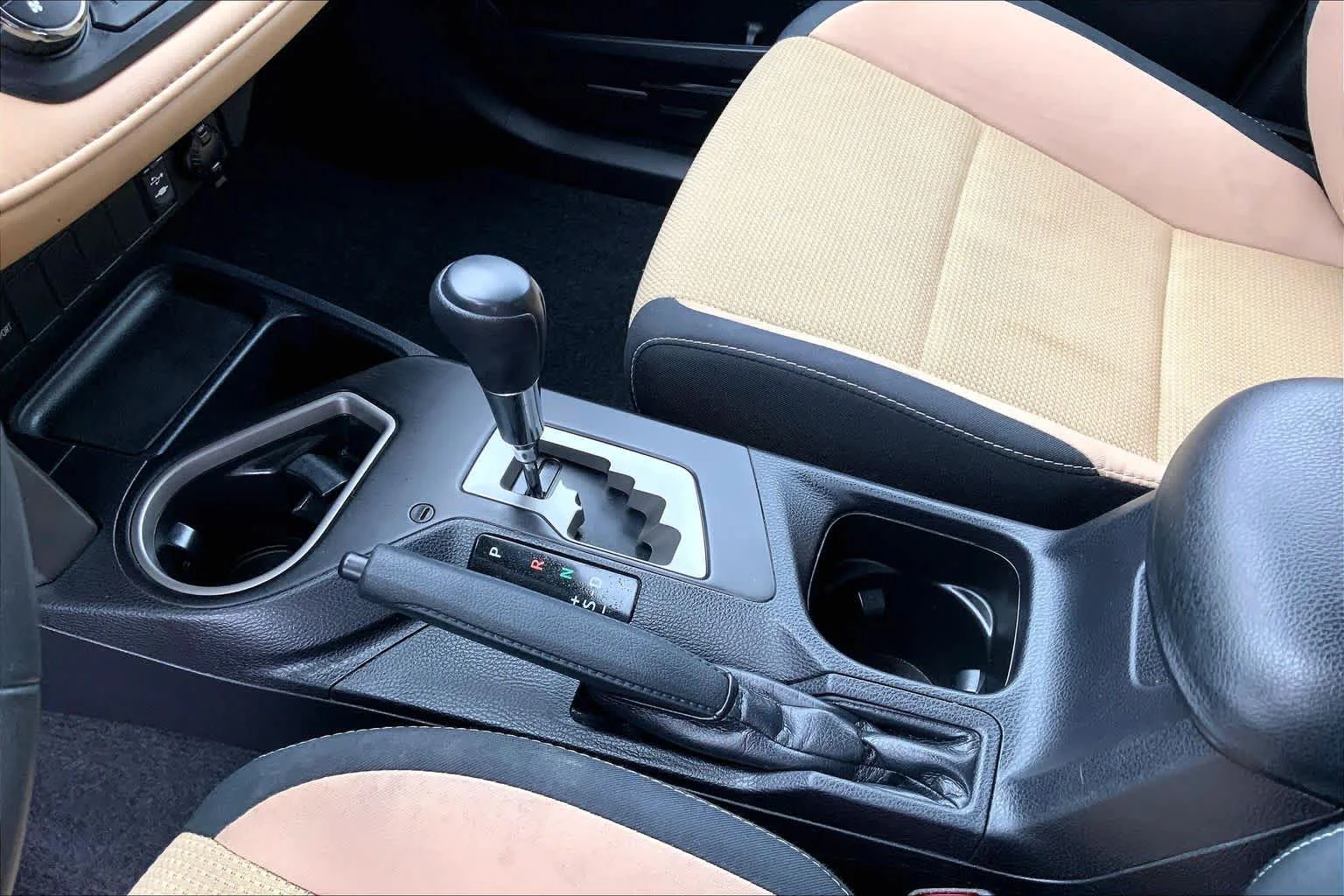 Used 2017 Black Currant Metallic Toyota XLE image 17