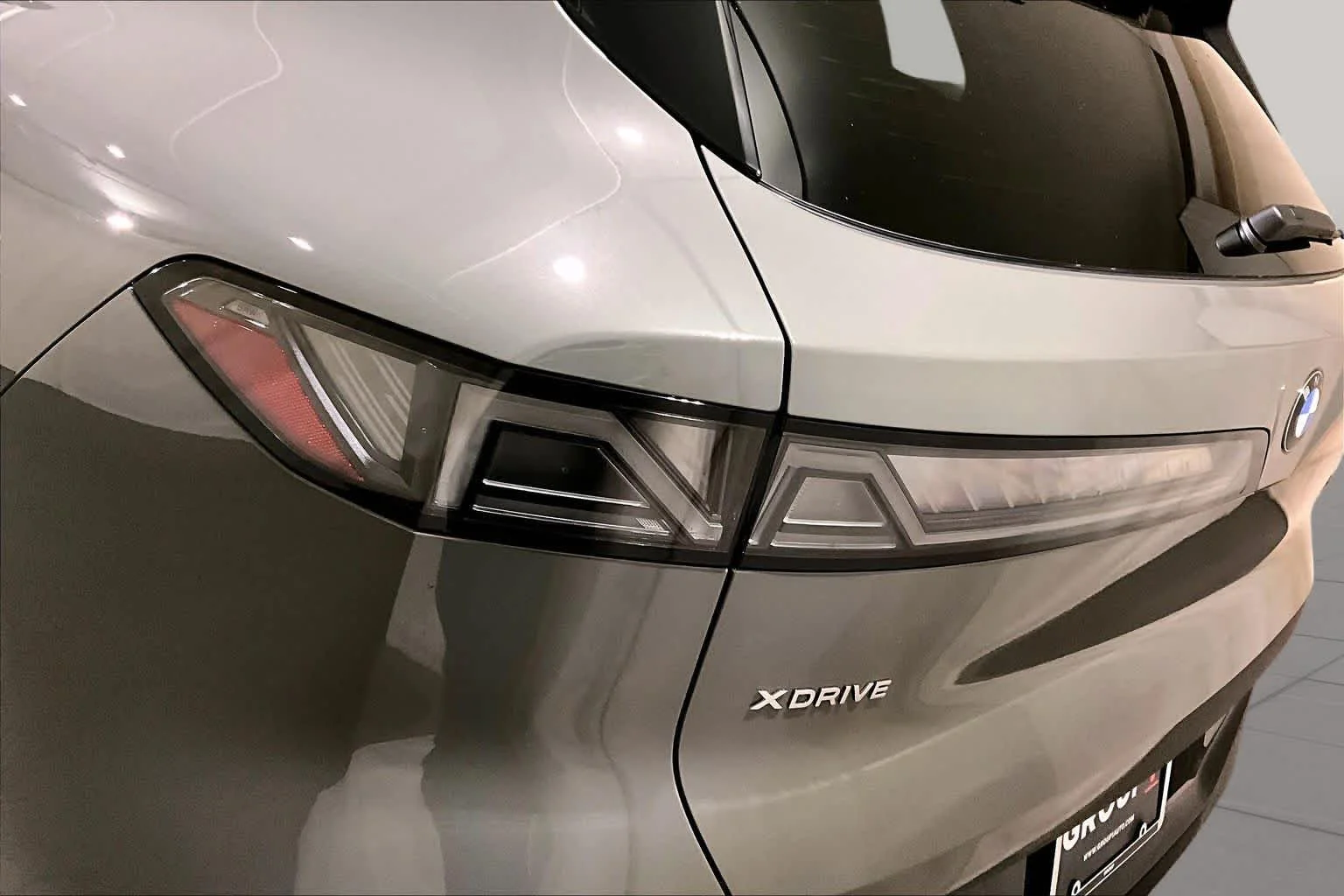New 2027 Grey Pine Metallic BMW 40 xDrive image 5