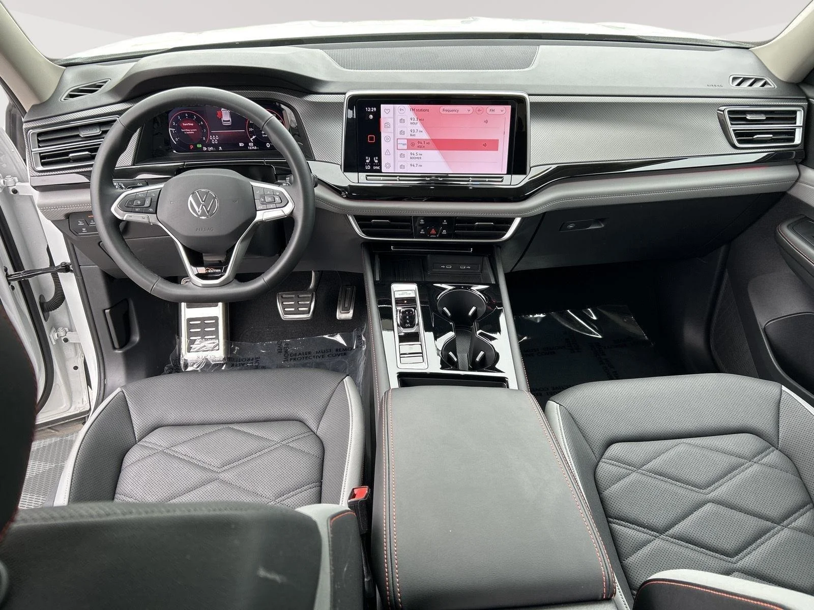 Used 2025  Volkswagen 2.0T Peak Edition image 14