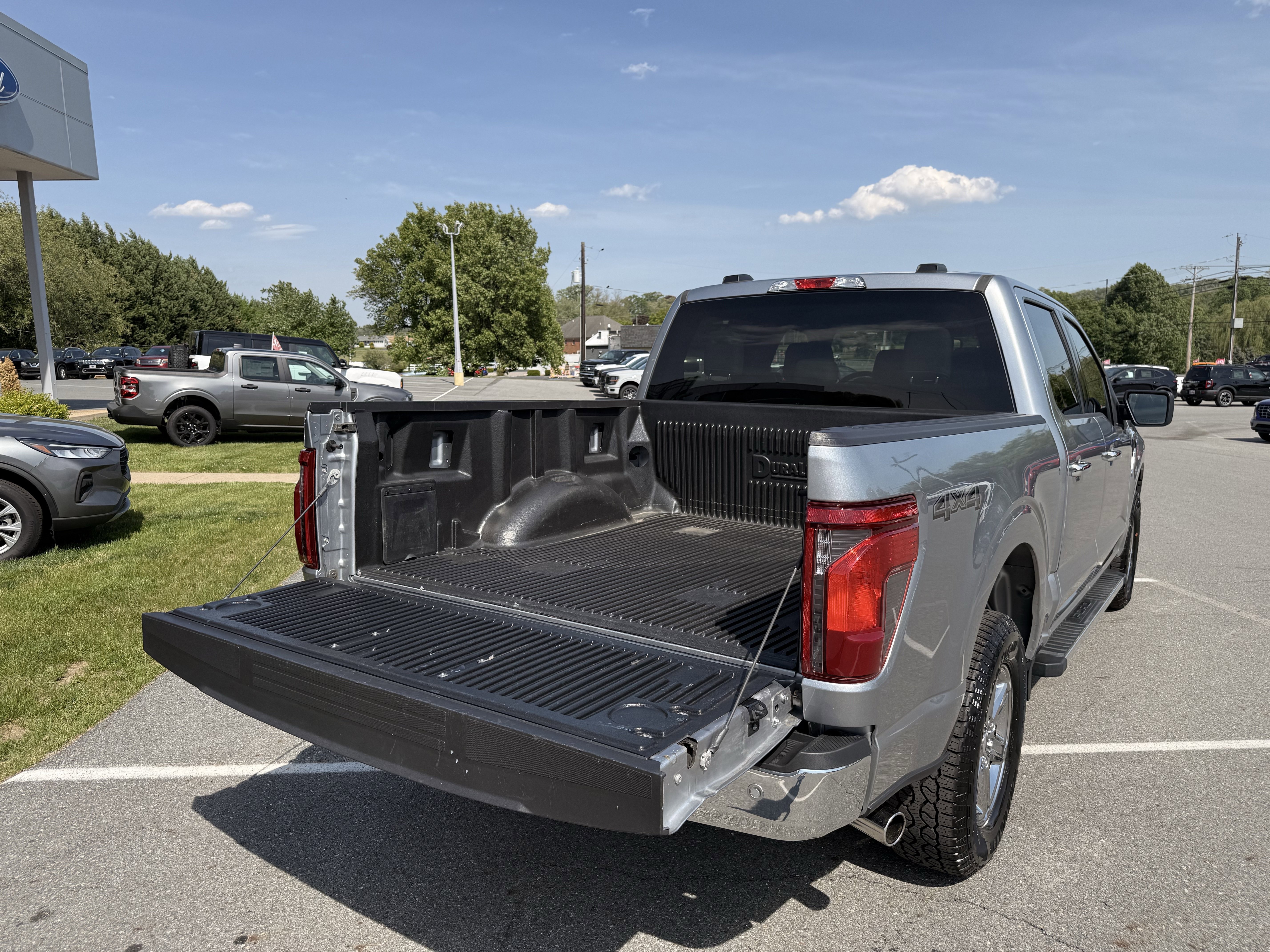 Used 2025 Silver Metallic Ford XLT image 35