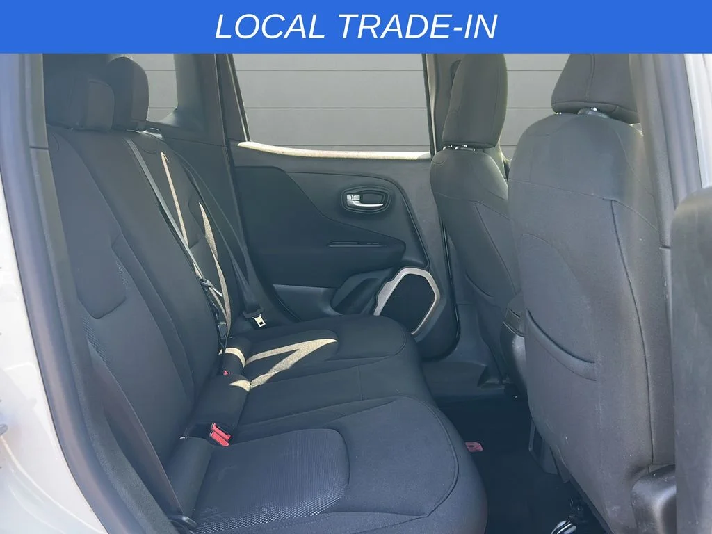 Used 2016 White Jeep Latitude image 13