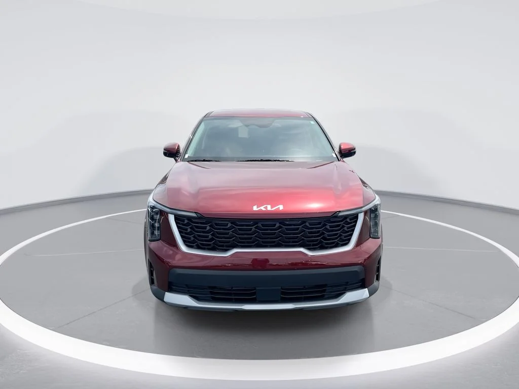 Used 2025 Red Kia LX image 3