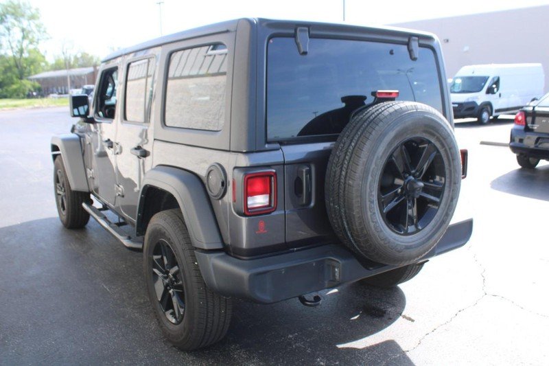 Used 2022 Granite Crystal Metallic Clearcoat Jeep Unlimited Sport Altitude 4x4 image 6