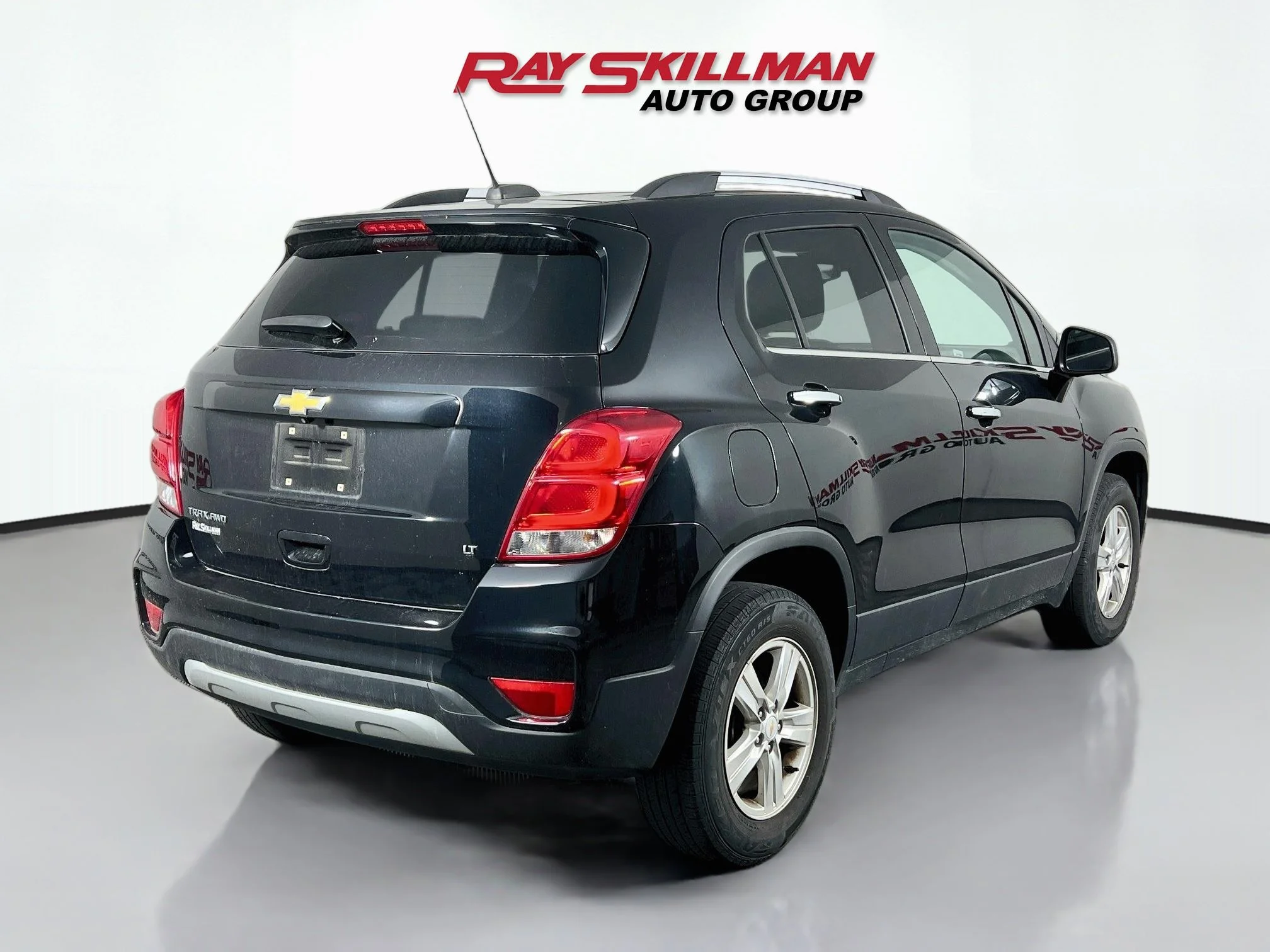Used 2020 Mosaic Black Metallic Chevrolet LT image 7