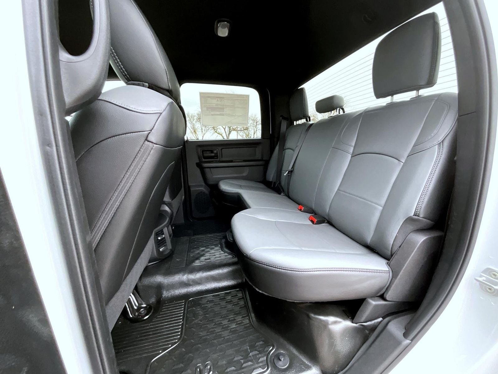 New 2026 Bright White Clear-Coat Exterior Paint RAM Tradesman image 10