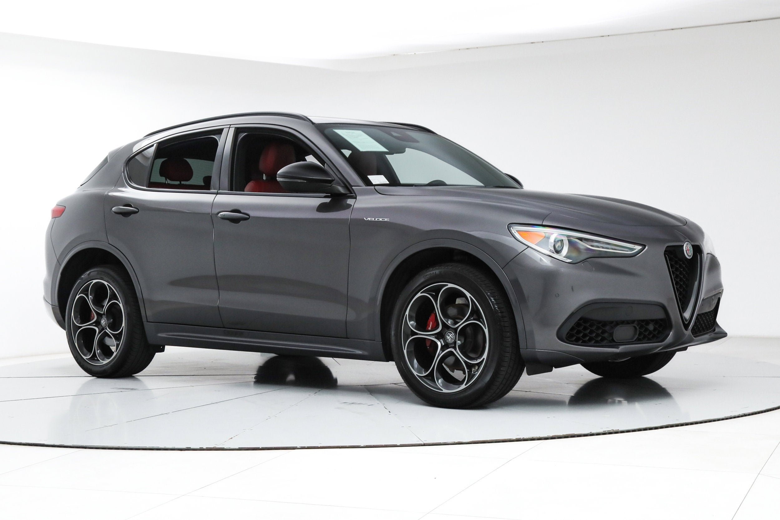 Used 2022 Gray Alfa Romeo Veloce image 7