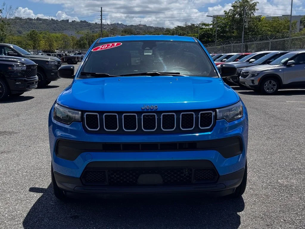 Used 2023 Blue Jeep Sport image 3
