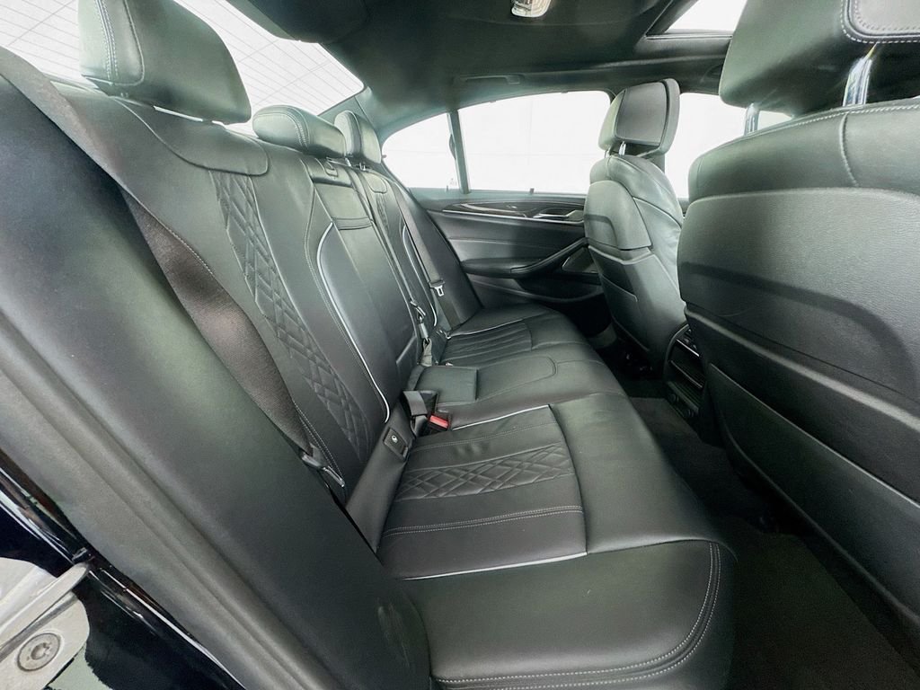 Used 2017 Carbon Black Metallic BMW 540i image 37