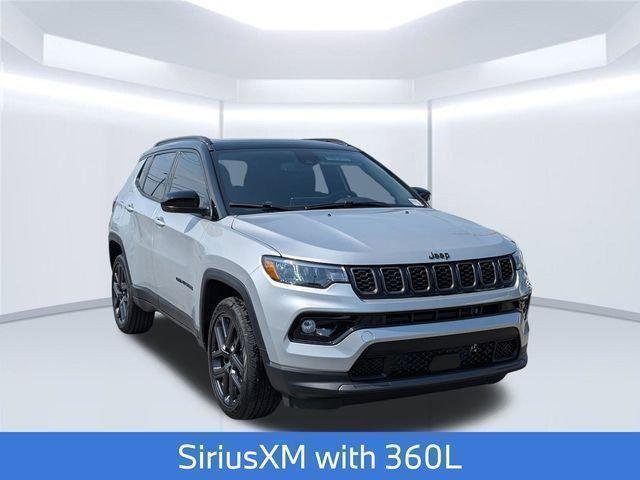 New 2026 Silver Zynith Metallic Clear-Coat Exterior Paint Jeep Limited image 9