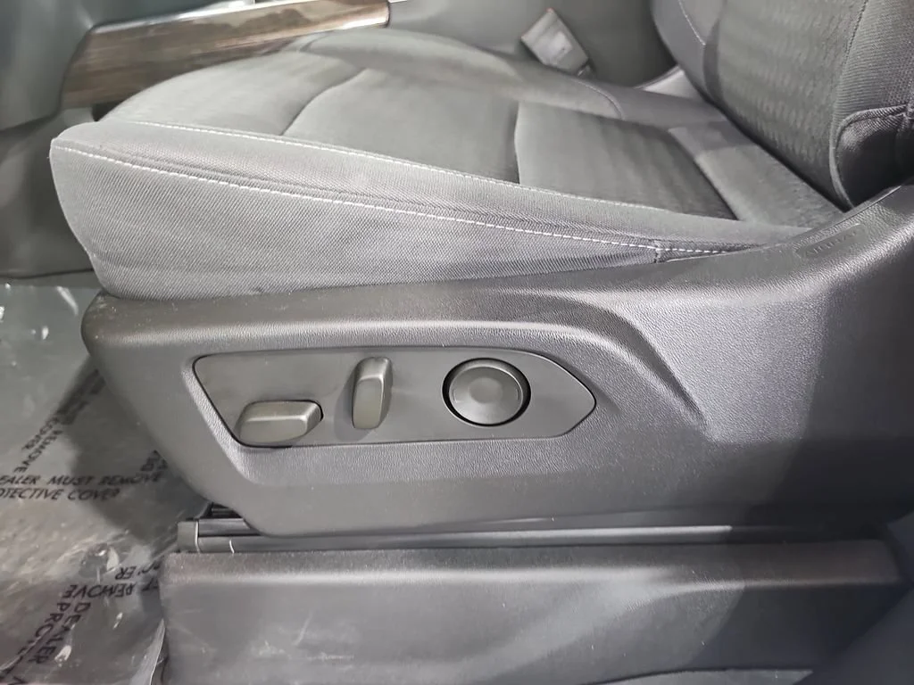 Certified Used 2023 Summit White GMC Elevation image 34