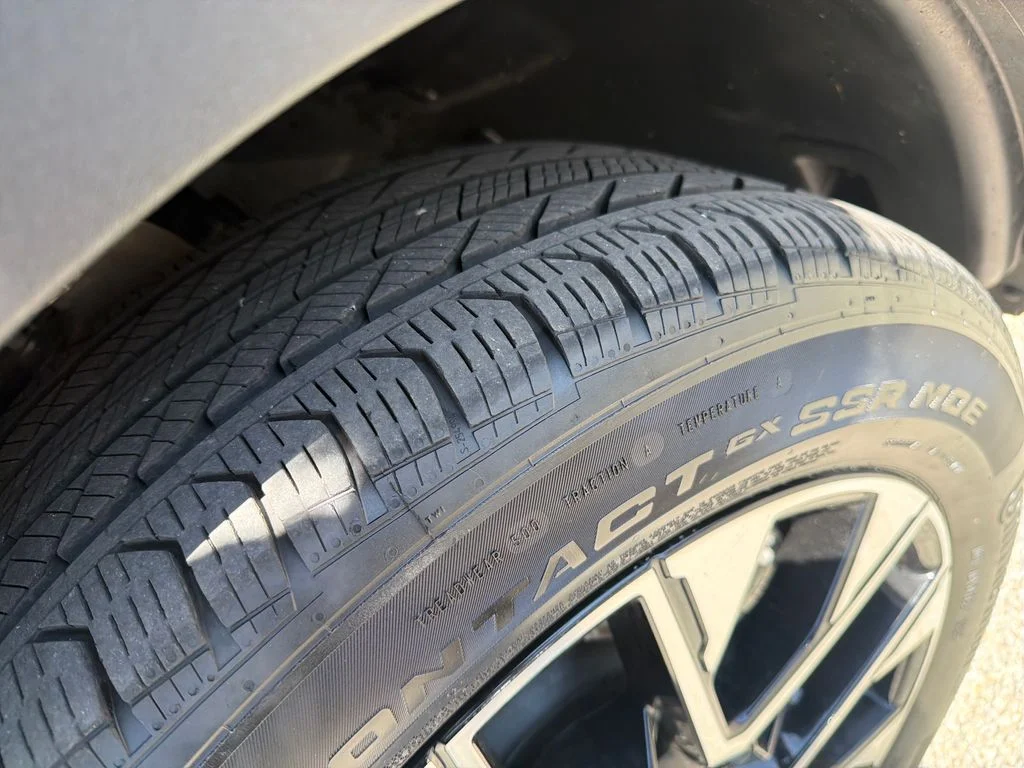 Used 2026 Gray Mercedes-Benz GLC 350e image 27