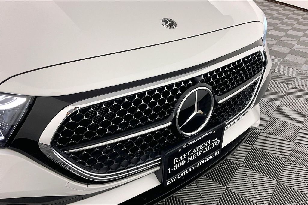 2026 Mercedes-Benz E-Class E450 - Photo 22