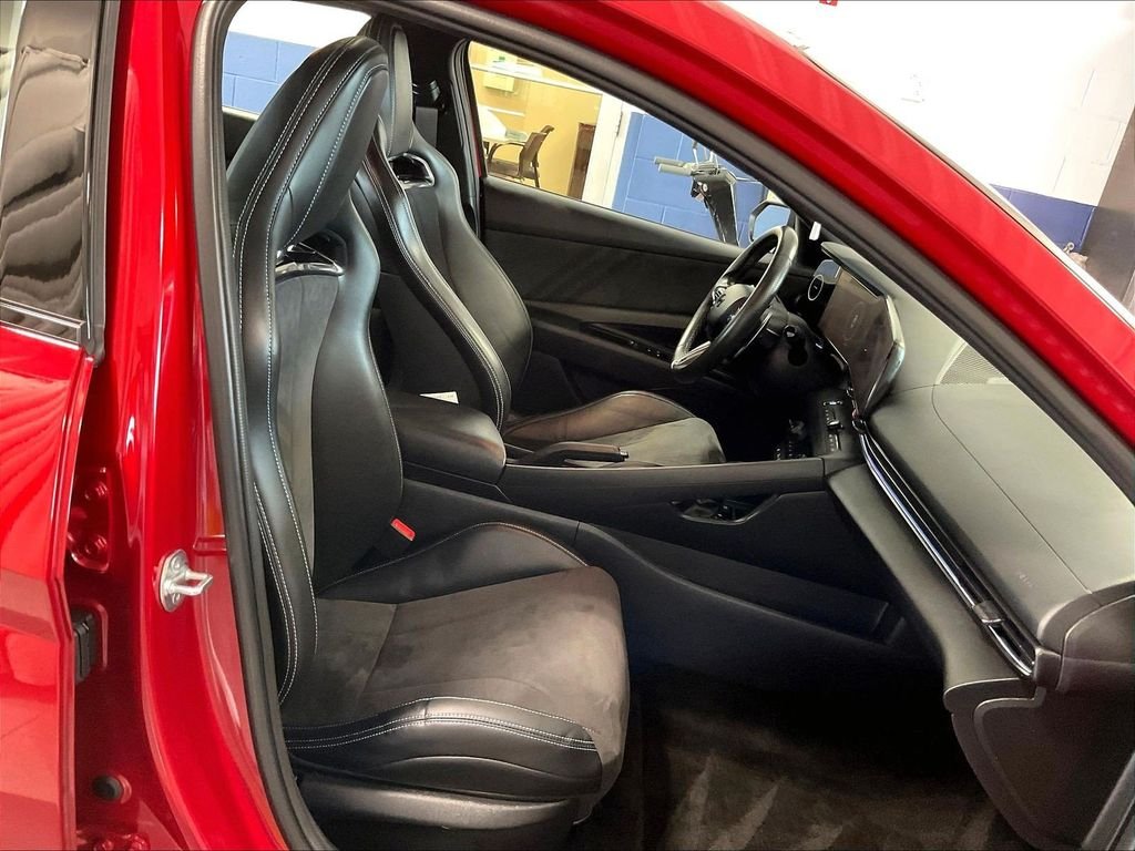 Used 2025 Red Hyundai Base image 11