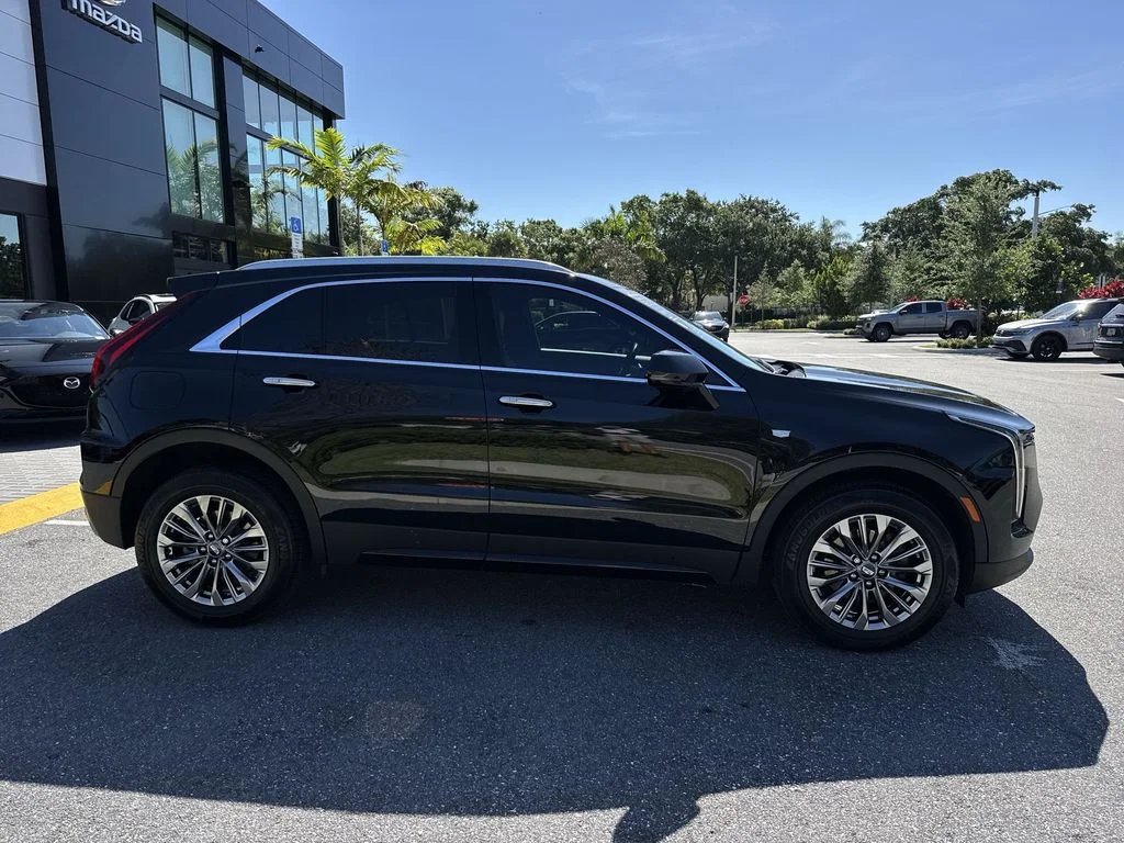 Used 2024 Stellar Black Metallic Cadillac Premium Luxury image 5