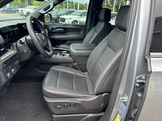 Certified Used 2025 Sterling Gray Metallic Chevrolet Premier image 18