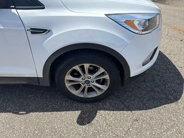 Used 2018 Ford Escape SE with VIN 1FMCU0GD6JUD21721 for sale in White Bear Lake, Minnesota