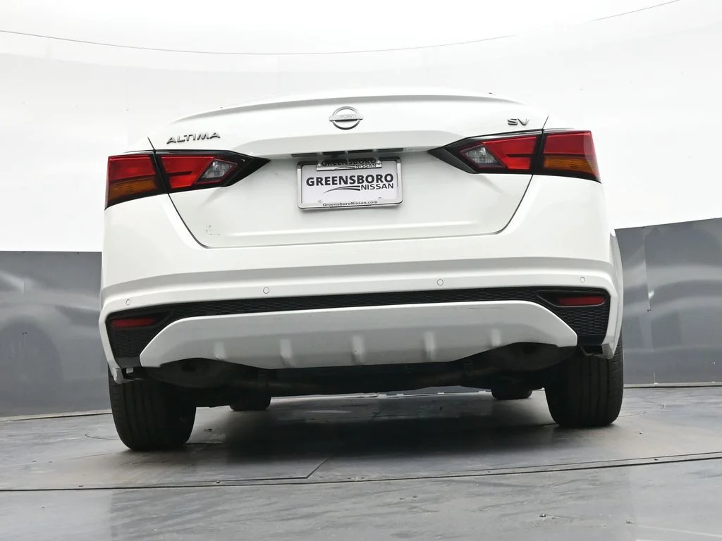 Used 2023 White Nissan 2.5 SV image 43