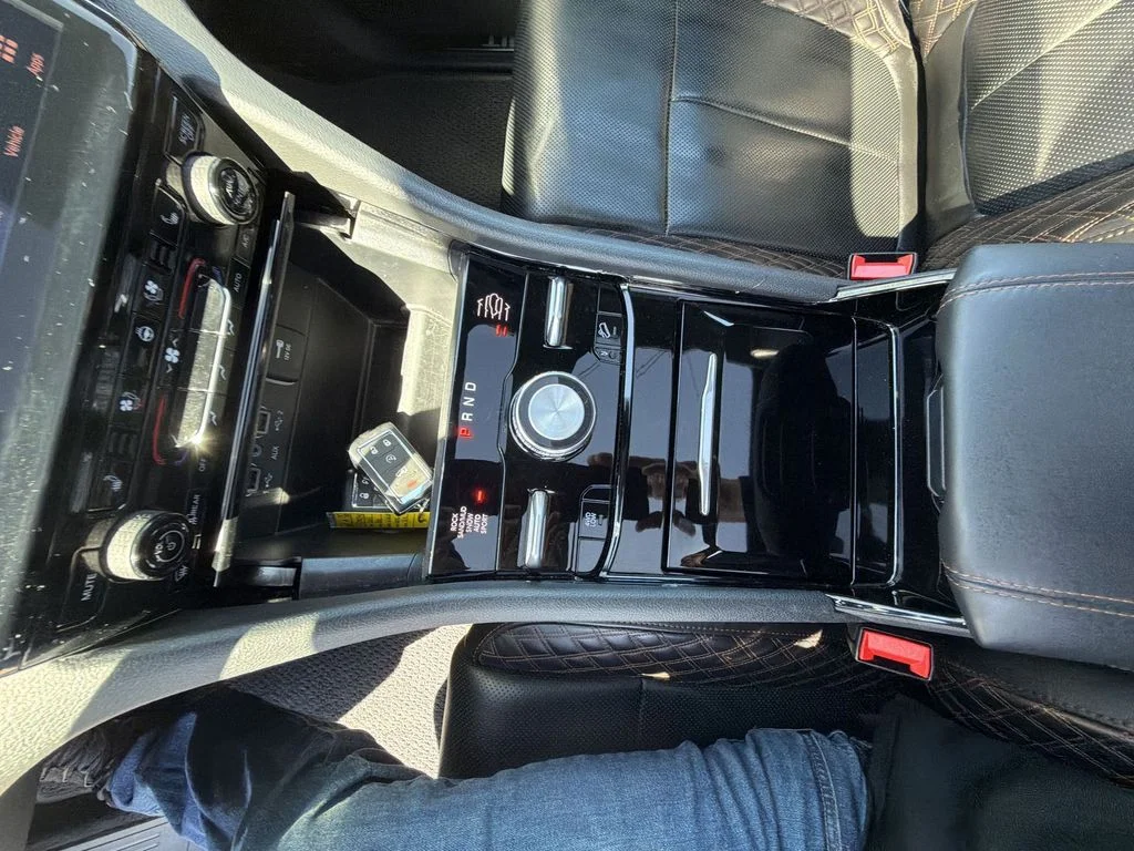 Used 2025 White/off-white Jeep Summit image 20