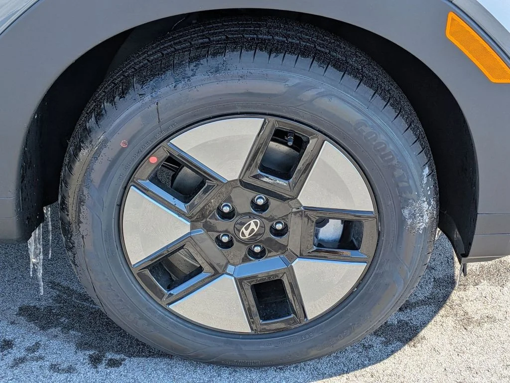 New 2026 Gray Hyundai SE image 9