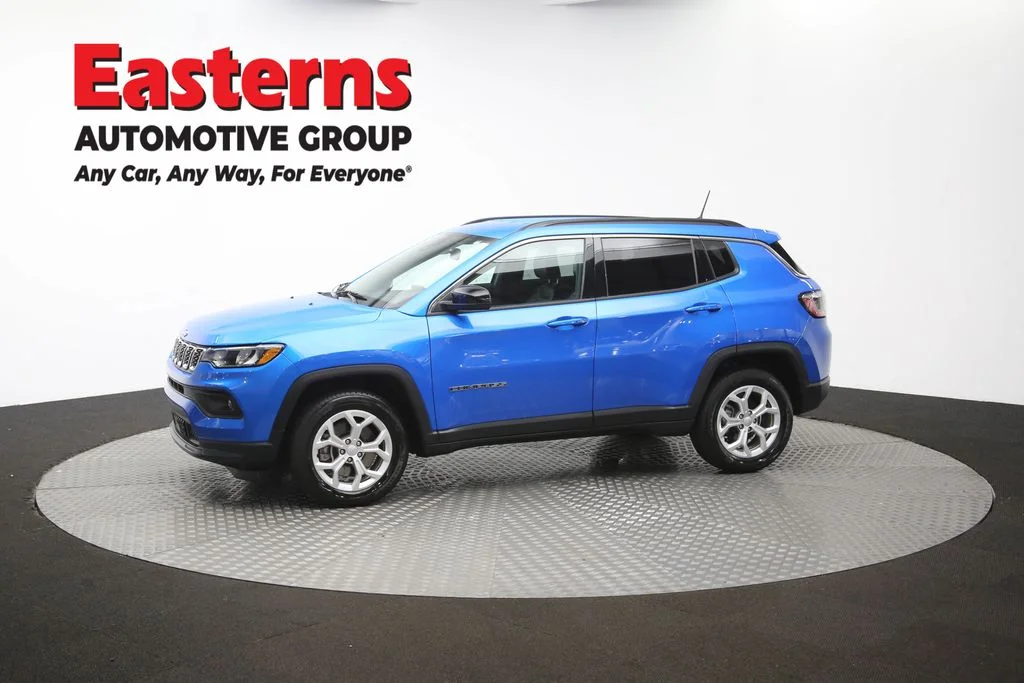 Used 2024 Blue Jeep Latitude image 56