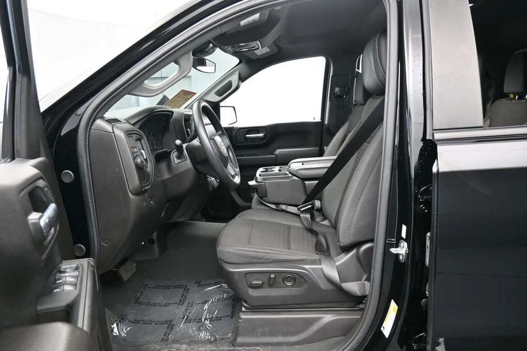 Used 2024 Black Chevrolet Custom image 11