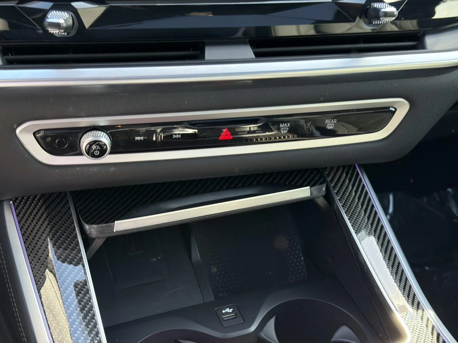 Used 2025 Brooklyn Grey Metallic BMW M60i Sports Activity Vehicle image 24