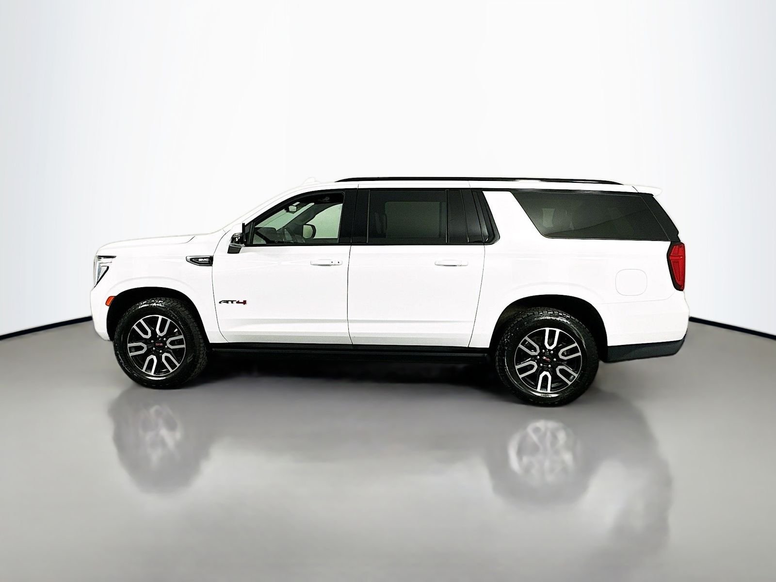 Used 2021 Summit White GMC AT4 image 8