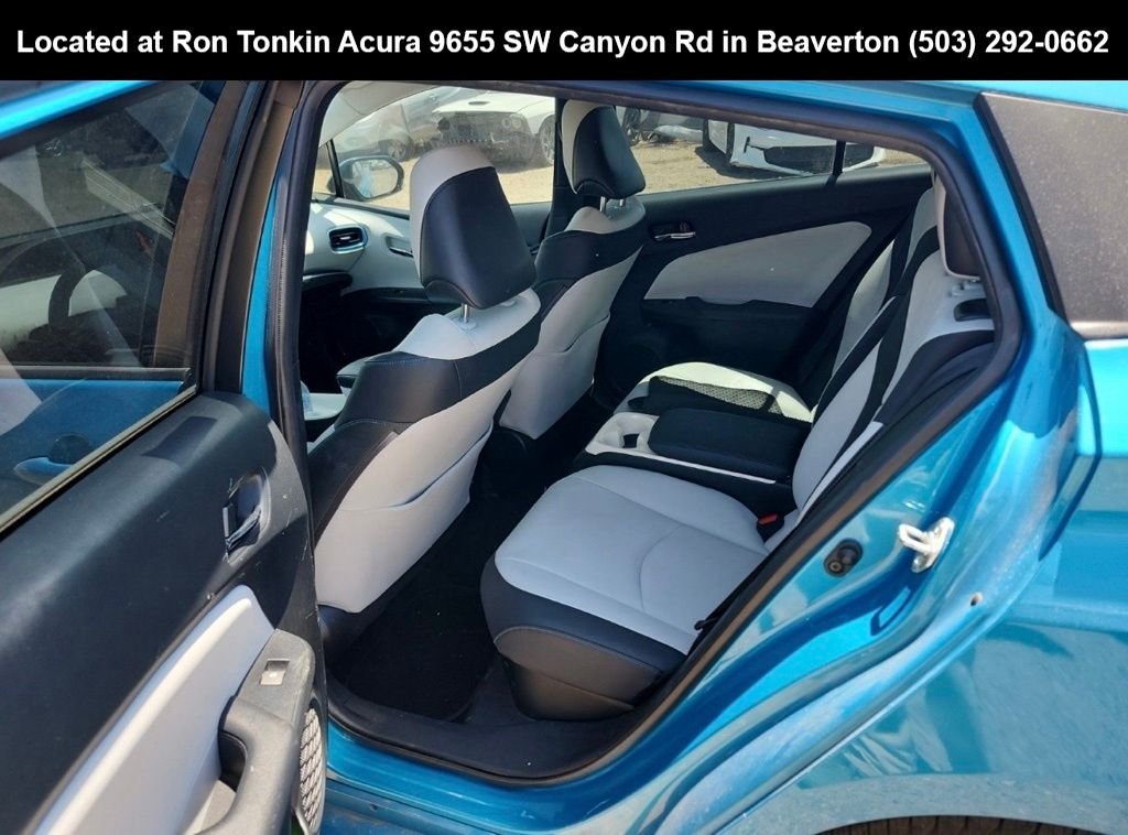 Used 2018 Blue Magnetism Toyota Advanced image 10