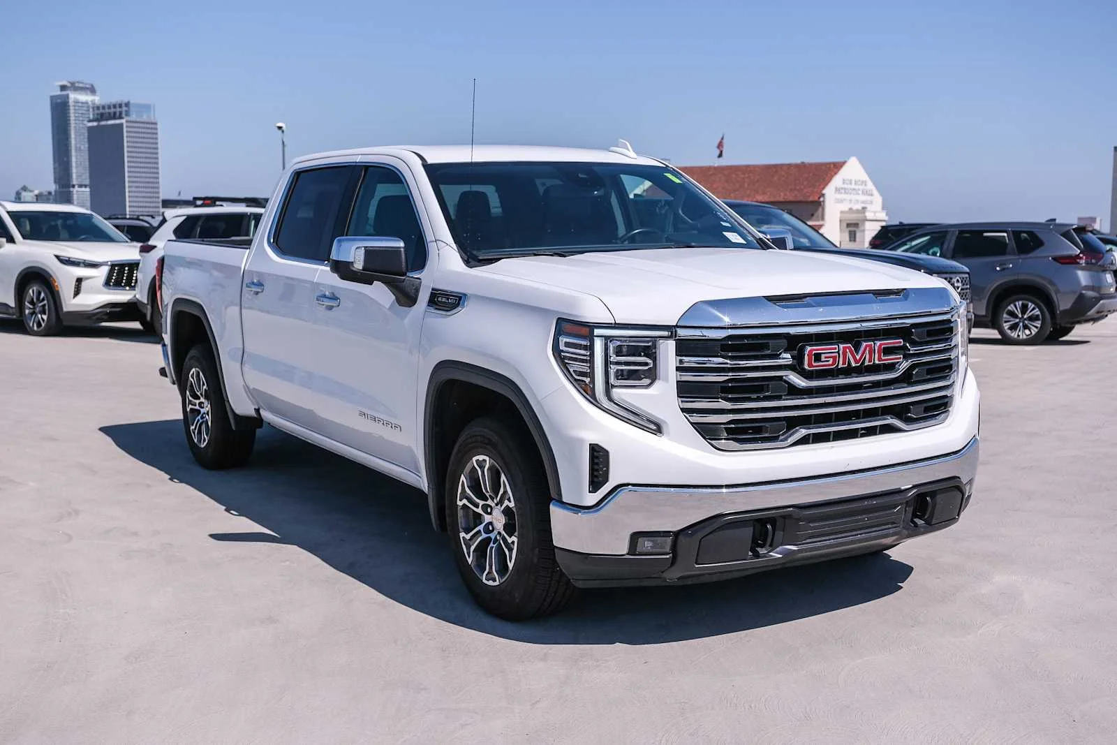 Used 2025 Summit White GMC SLT image 3