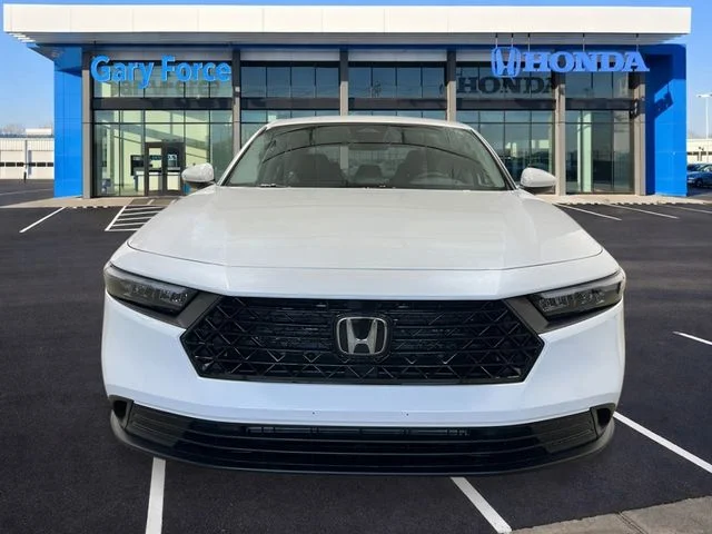 New 2026 Platinum White Pearl Honda LX image 9