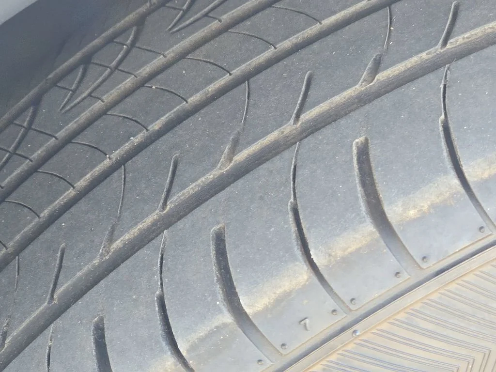 Used 2025 Silver Jeep Limited image 49