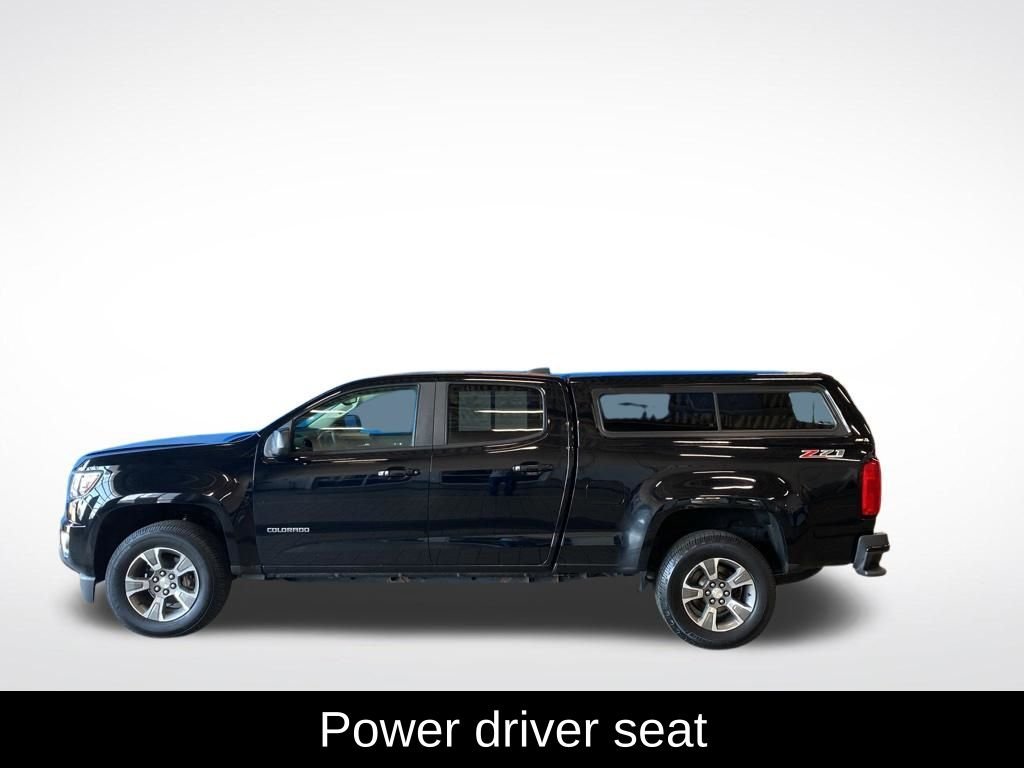 Used 2019 Black Chevrolet Z71 image 16
