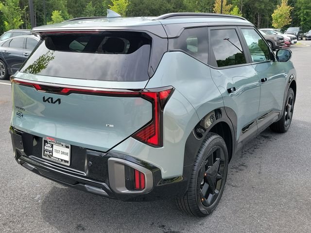 New 2027 Iceberg Green Kia X-Line S image 4