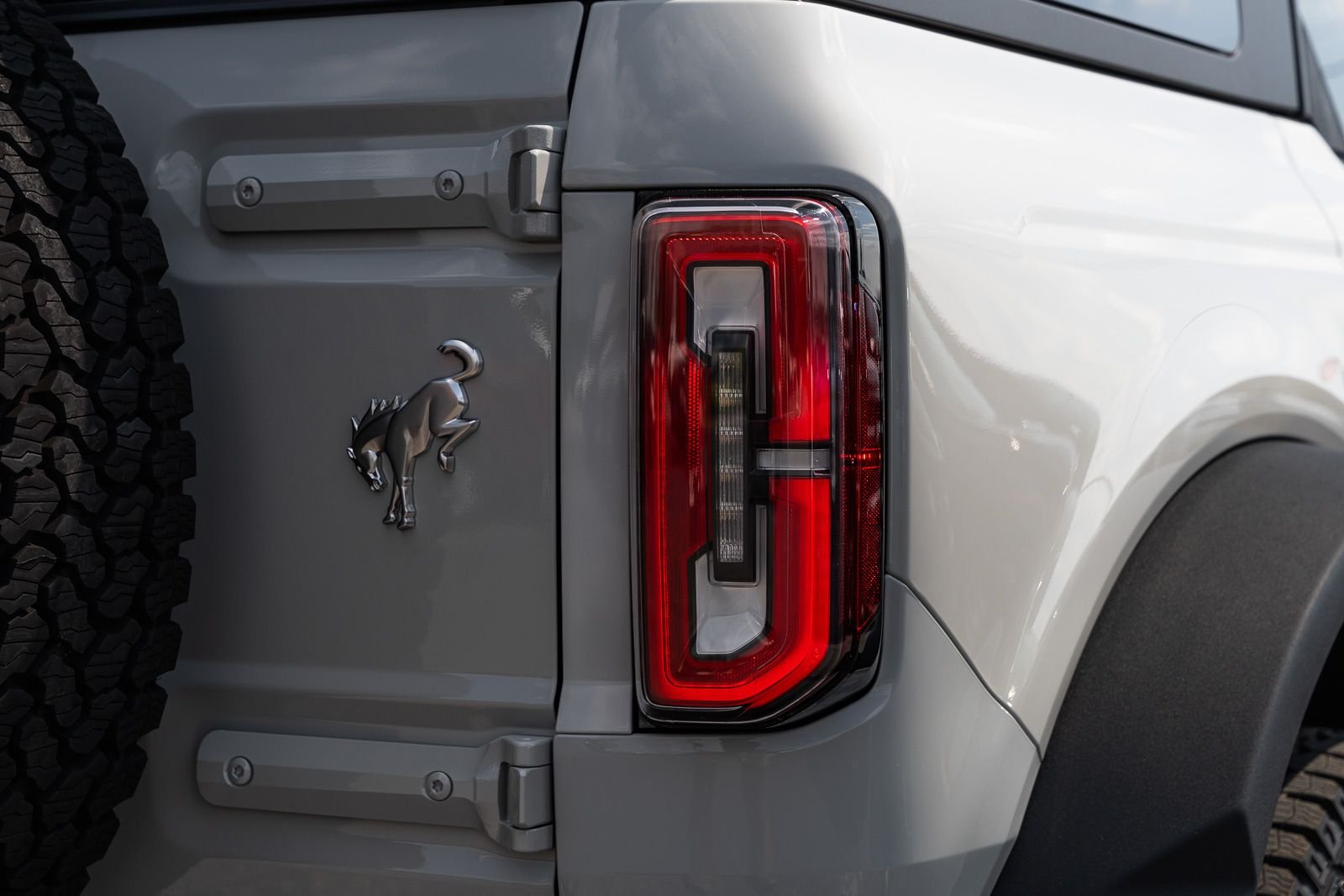 New 2026 Avalanche Gray Ford Outer Banks® image 10