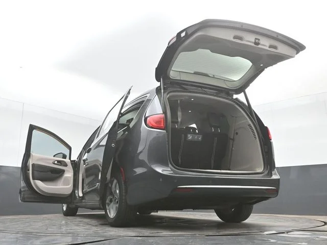 Used 2017 Gray Chrysler Touring L Plus image 56