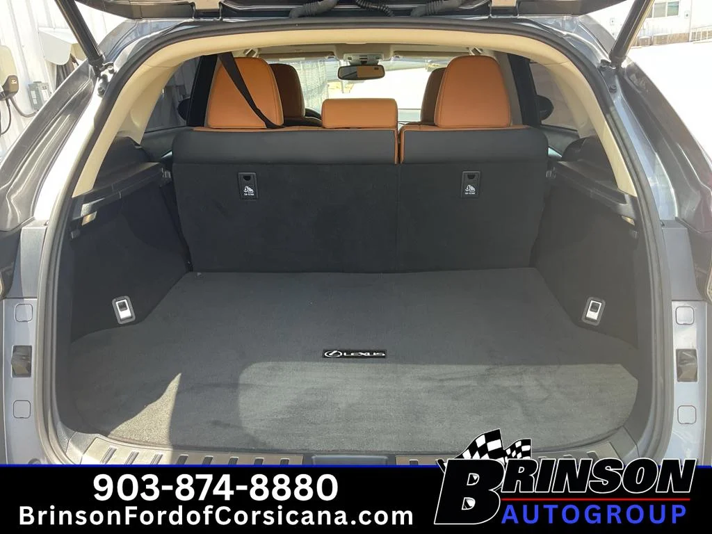 Used 2020 Nebula Gray Pearl Lexus Base image 9